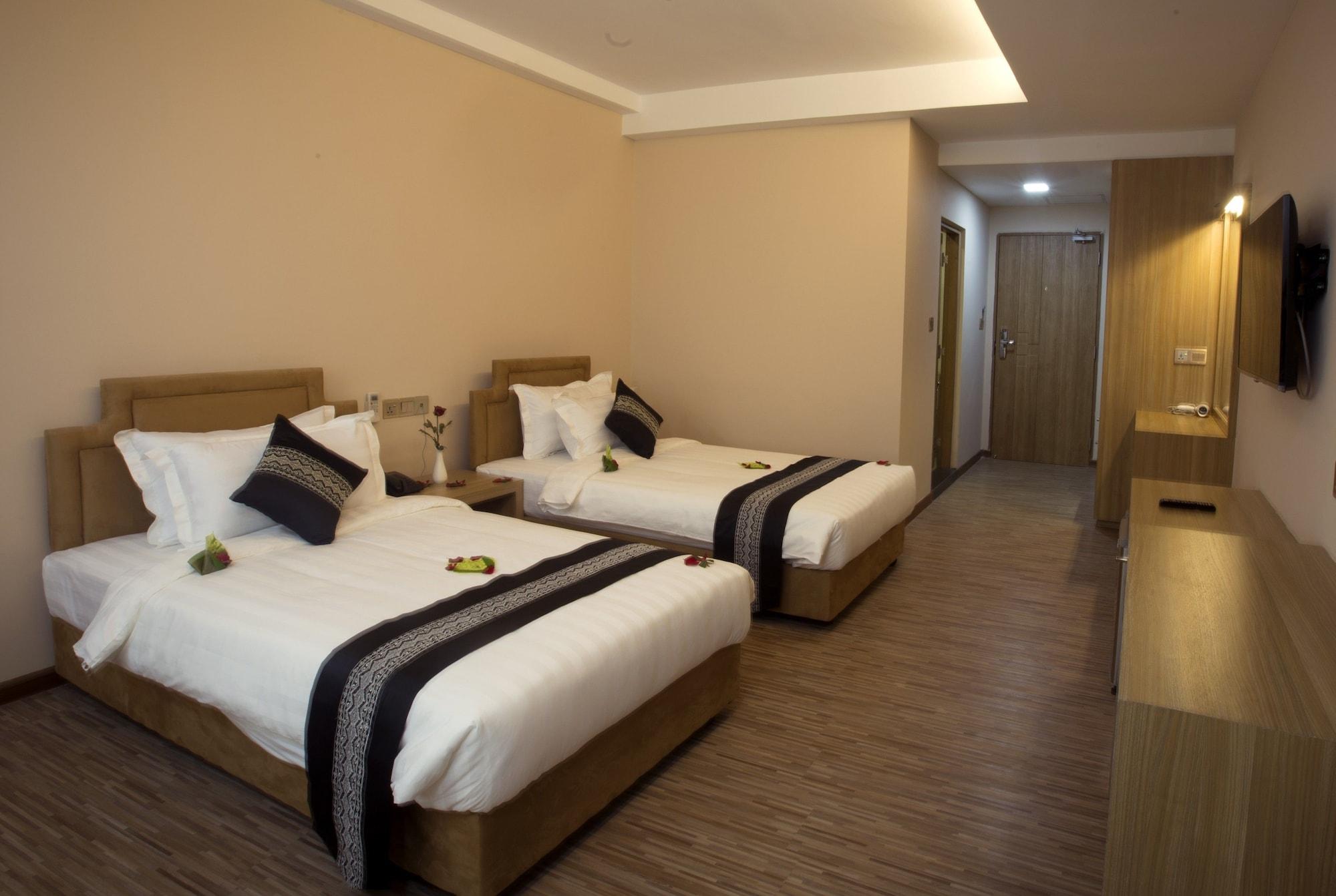 Elegant Hotel Pyi Thar Yar Yangon Ngoại thất bức ảnh