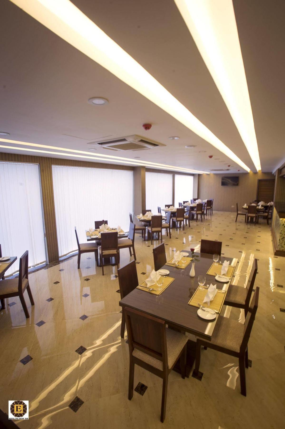 Elegant Hotel Pyi Thar Yar Yangon Ngoại thất bức ảnh